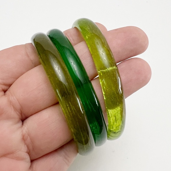 Set of 3 Olive Lime Green Textured Glass Bracelets Bangles - Picture 3 of 6